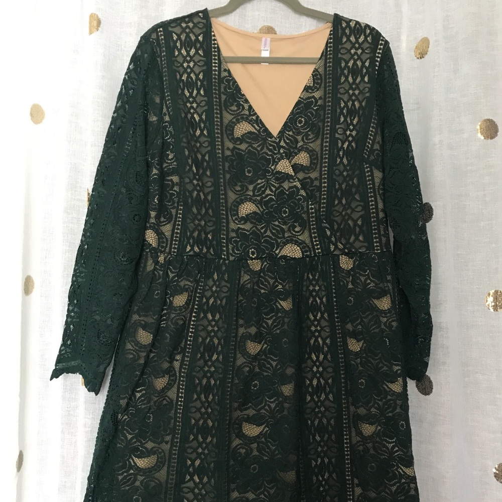 Emerald, Longsleeve Lace Dress